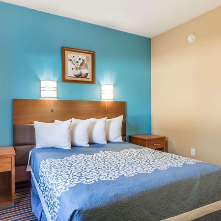 Days Inn By Wyndham Vernal Esterno foto