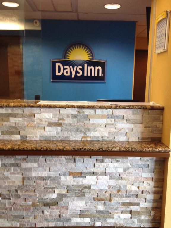Days Inn By Wyndham Vernal Esterno foto